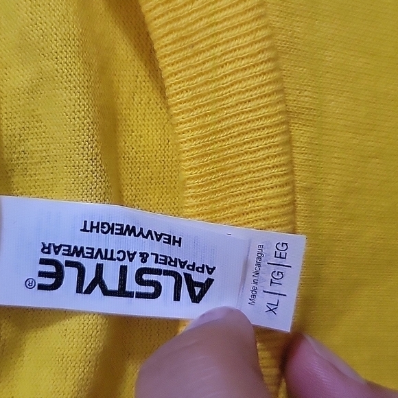 Yellow Canada vancouver tshirt size XL - Picture 3 of 4